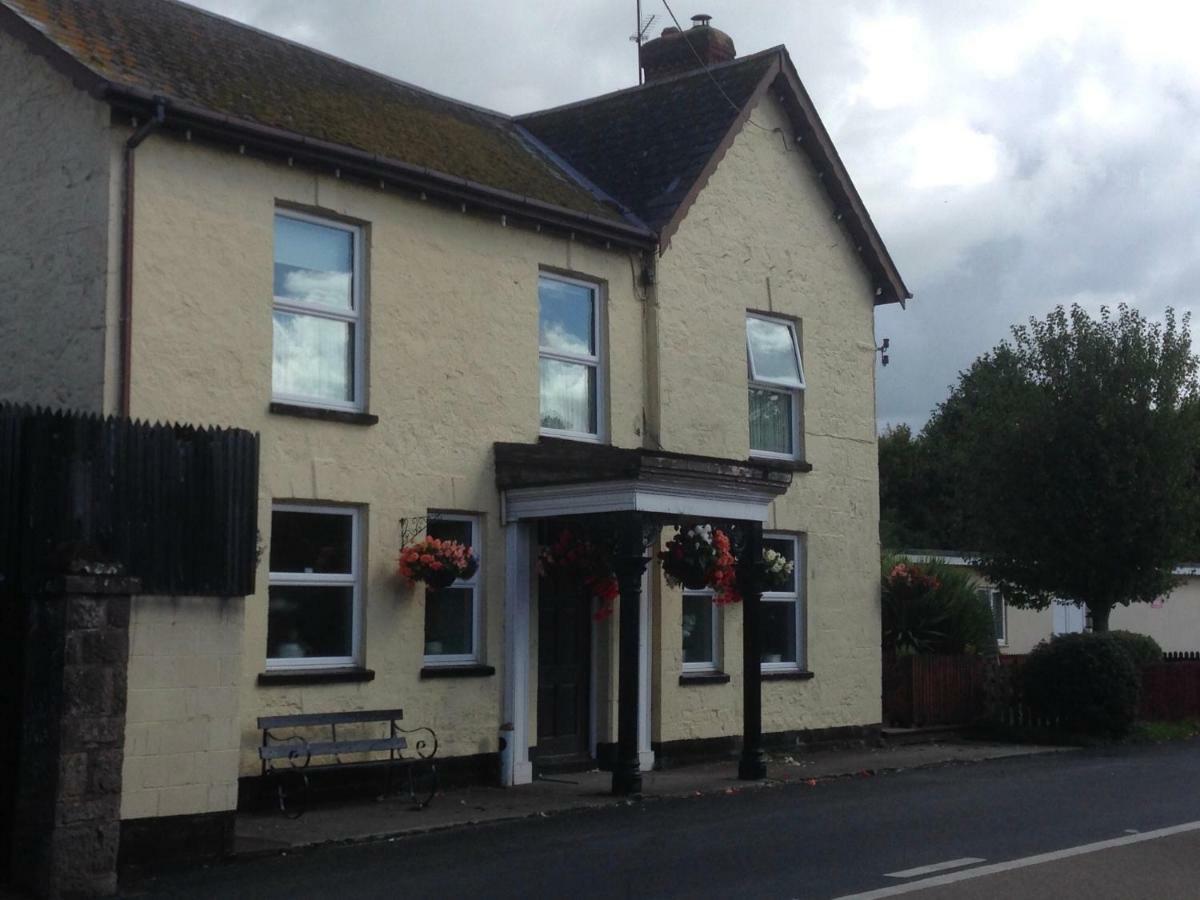 Crossways Tavern Эксетер Экстерьер фото